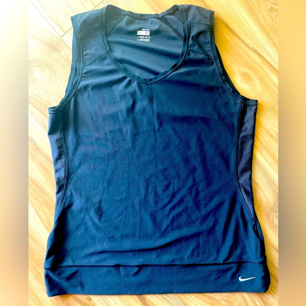 Women’s Nike Fit Dry V Neck